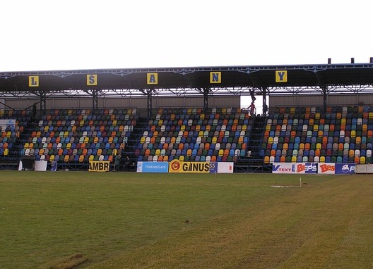 MODERNIZACE TRIBUNY 