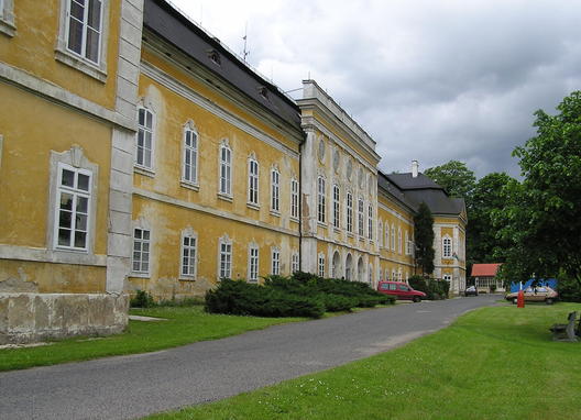 ZÁMEK PETROHRAD