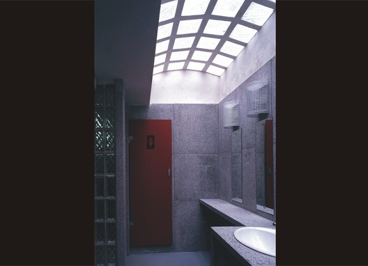 REKONSTRUKCE VEŘEJNÝCH WC